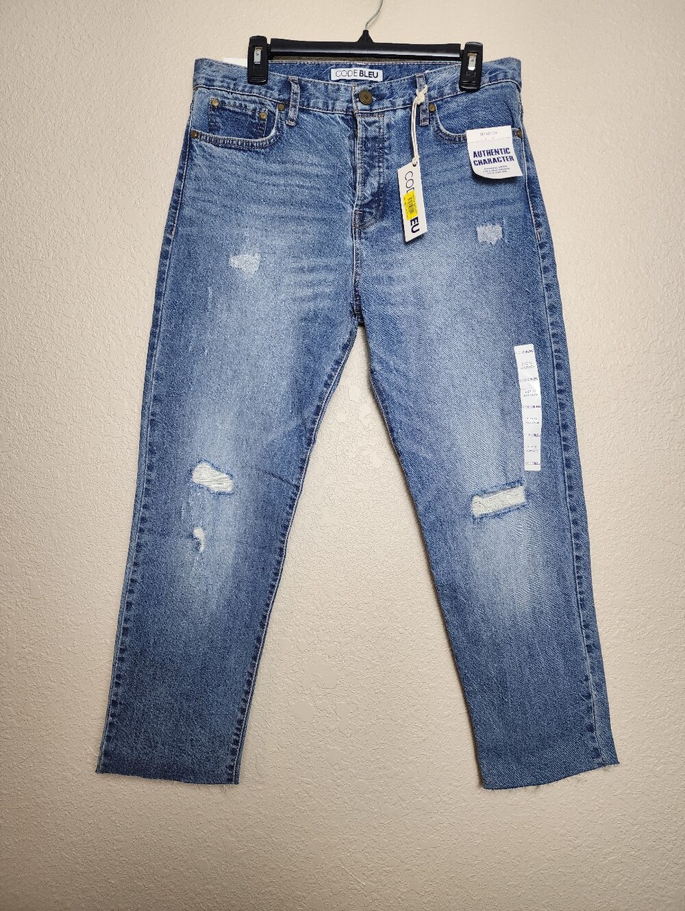 Code Bleu Cheeky Straight Jeans Size 10 NWT Light Wash Distressed Button Fly